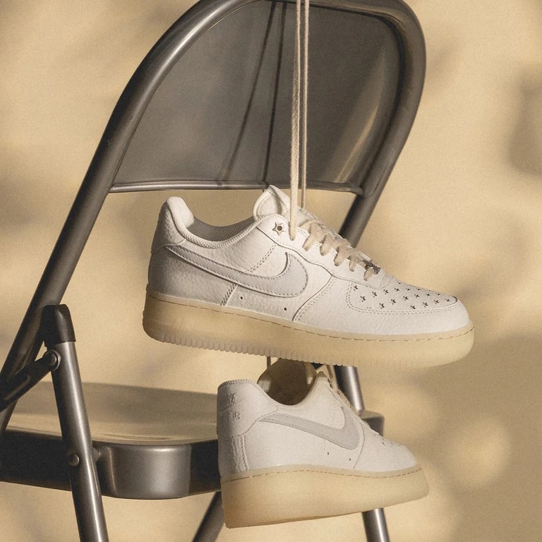 nike wmns air force 1   07 summit white   pure platinum