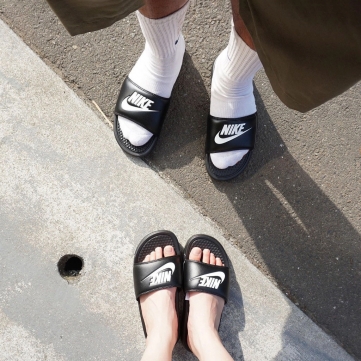 nike benassi just do it slide black