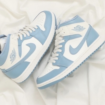 nike air jordan 1 mid   unc 2022