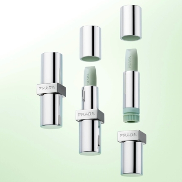 son prada lip balm   u000   universal
