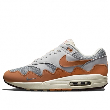 patta x air max 1   monarch     us men